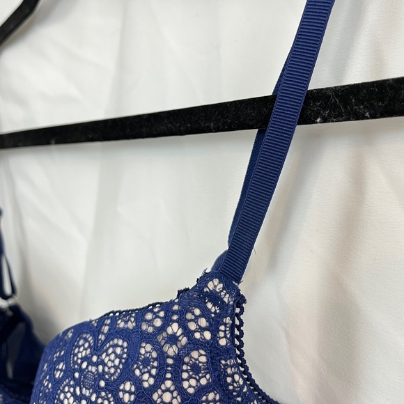 Victoria's Secret Blue Lace Bra 34 C - Picture 8 of 16